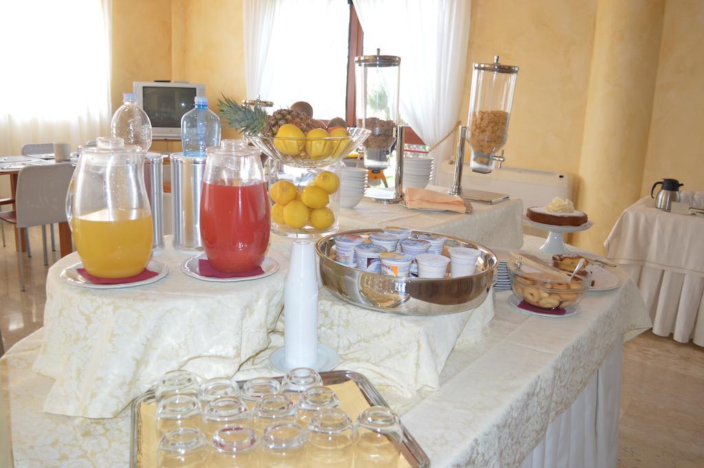 Hotel Parco Serrone Corato Exterior photo