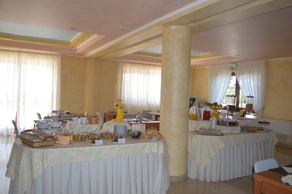 Hotel Parco Serrone Corato Exterior photo